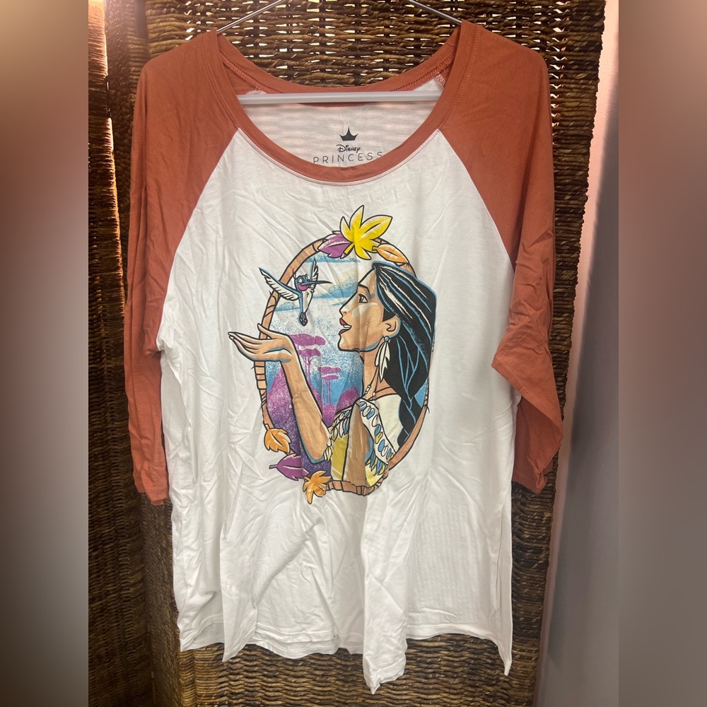 Disney- Princess duo color shirt- Lightweight, Size: 1, Womens, Pre-Owned